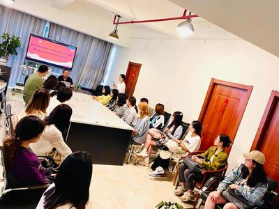 外国语言文化学院组织翻译专业本科生参加专业见习